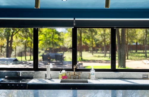 Manor Casa | Luxury Retreat: Hot Tub, Fire Pit, Pool & Game Room