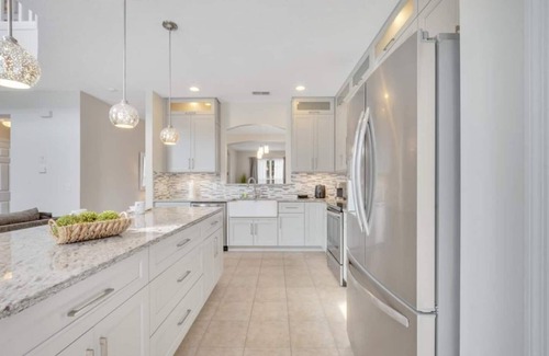 Solana Casa | Luxury Retreat w/ Heated Pool near Disney!