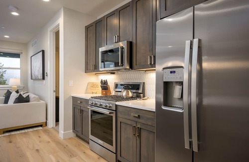 Rendezvous Casa | Luxury River Run Chalet 69 I Great Views I Private Hot Tub I Arcade I Discounted Attractions