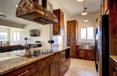 Hatch Casa | A Estrenar Casa Industrial Urbana de Lujo Frente al río Entre Bryce y Zion