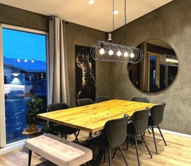 Mosfellsbaer Casa | Luxury row house in quiet area with infrared sauna and hot tub