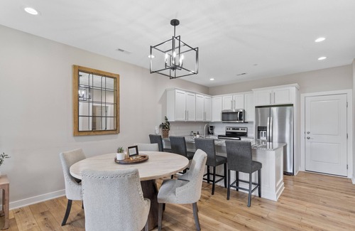 Booneville Casa | Luxury Scenic View Jordan Creek