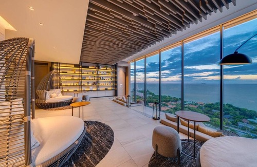Pratumnak Hill Condominio | Luxury Sea View - High Floor