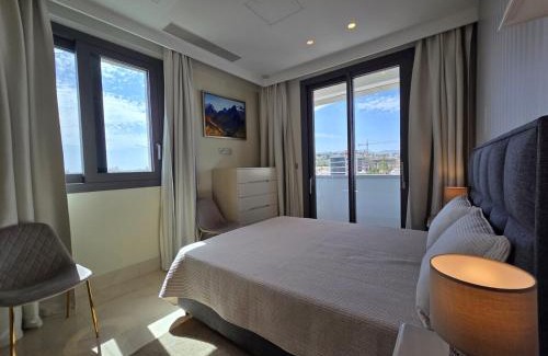 Germasogeia Apartamento | Luxury Seaview Escape 3bd in Limassol Skyscraper