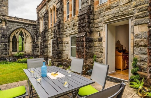 Fort Augustus Apartamento | Highland Club Direct - Apartamento de lujo de 2 dormitorios en el monasterio - WiFi - Piscina - Sauna - Stea