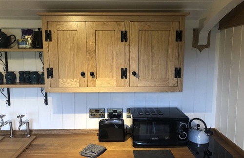 Clitheroe Casa | Luxury Shepherd's Hut with Stunning Views