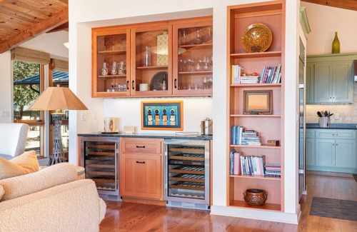 Geyserville Casa | Luxury Sonoma Hilltop Estate with Pool and Views