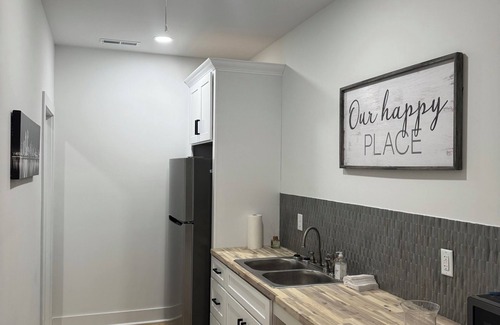 Belfast Casa | LUXURY STAY ,Couples,Friends Stay on 15 acres Awesome setting and decor