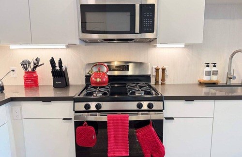 Lyon Street Apartamento | Luxury Stay Near Disneyland Pool Gym Free Parking