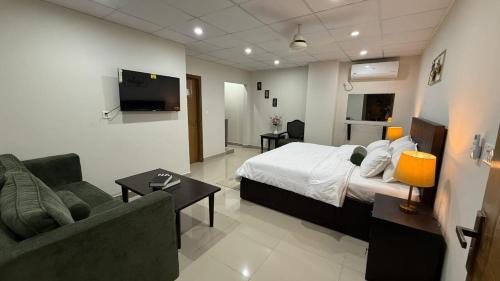 Lahore Apartamento | Luxury Studio Apartment Near Lahore Airport