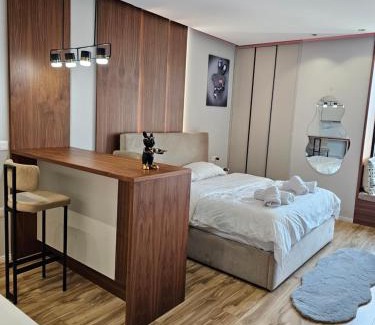 Tirana Apartamento | Luxury Studio Apartment Square 21, Seven Heavens
