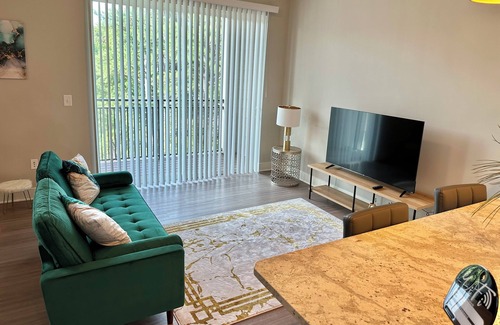Forest Acres Apartamento | Luxury Studio Ft. Jackson Downtown