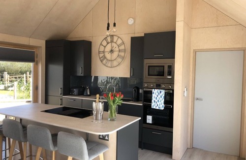 Ringstead Cabina | Luxury Timber Clad Eco-Lodge 5 miles from the Norfolk Heritage Coast