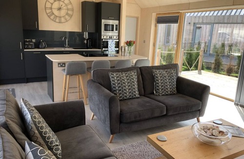 Ringstead Cabina | Luxury Timber Clad Eco-Lodge 5 miles from the Norfolk Heritage Coast