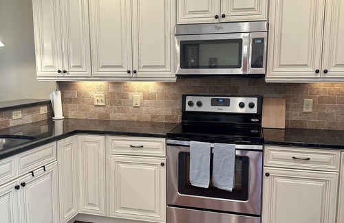 Cleveland Casa | Luxury Town Home Close to Everything