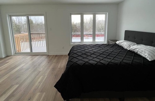 Barrie Casa | Luxury Townhouse in Barrie