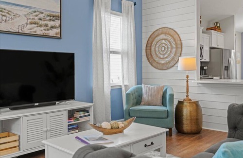 Port Royal Cabaña | Luxury updated, near beaches and downtown Beaufort