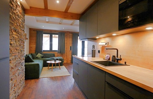 Schwalefeld Apartamento | Luxury vacation apartment "Jägerheim" Alte Försterei (Old Forester's House)