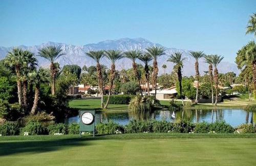 Bermuda Dunes Casa | Luxury Villa, 10 min to Coachella, Walk to BNP