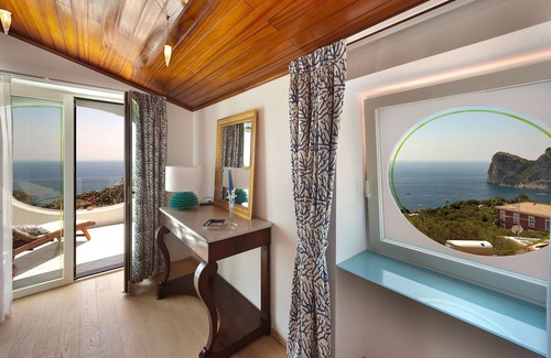 Nerano Villa | Villa de lujo ARIADNE con piscina privada, jacuzzi, terraza y vista al mar