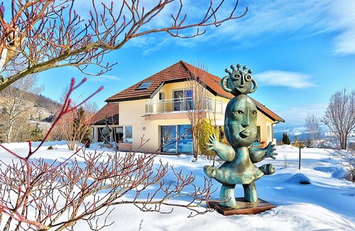 Annecy Villa | Villa de lujo de 4 *, parcela de 3000m2, vista a la montaña, hasta 6 personas
