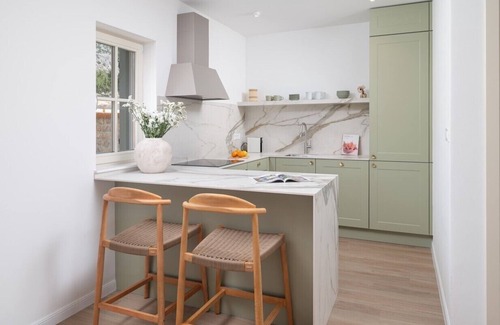 Seline Villa | Villa Casa Sorelle sea view infinity heated pool