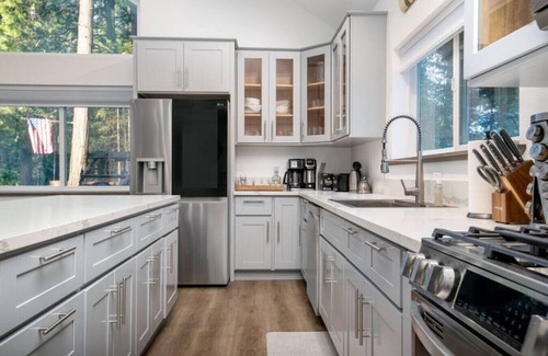 Alta Condominio | Luxury Villa in Sierra Mountains