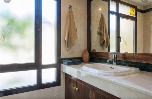 Puerto Banus Villa | Luxury Villa On Mistral Beach, Puerto Banus.