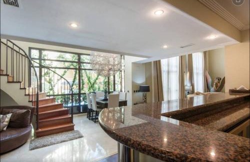 Puerto Banus Villa | Luxury Villa On Mistral Beach, Puerto Banus.