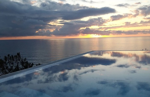 Falca Villa | Villa de lujo en la costa con piscina privada, terraza, vista al mar. Cerca de Nazaré