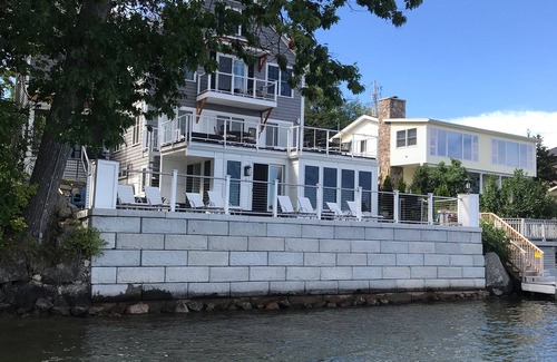 Meredith Casa | Nivel inferior - Casa principal en el lago Winnipesaukee en Meredith Bay Luxury Villa