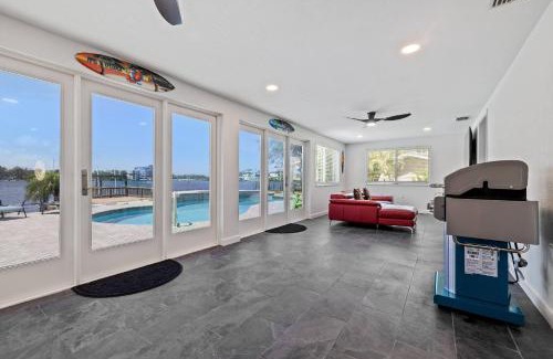 Port Richey Casa | Luxury Waterfront Oasis