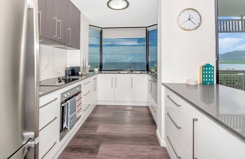 Cairns North Apartamento | Luxury Waterfront Spectacular Oasis in the City