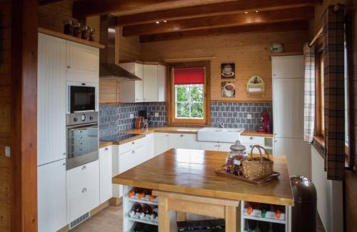 Septon Chalet De Esquí | Luxury Wellness Villa, Septon