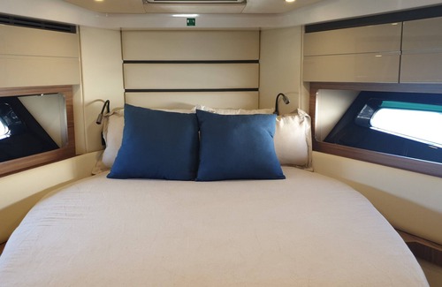 Cascais Alquiler De Eote | Luxury yacht in a romantic place