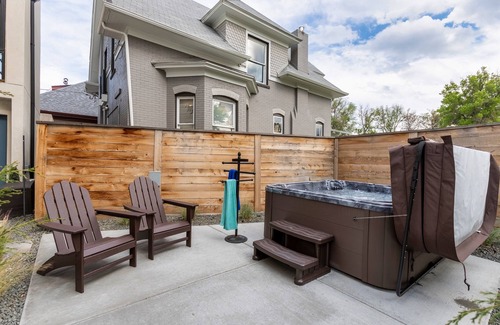 Highland Apartamento | LuxuryDenver 750 Sq. Ft. Private Suite + Hot Tub - Downtown Denver