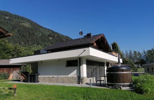 Finsing Chalet De Esquí | Luxus Chalet Fasserhäusl im Zillertal - Sauna ,Hot Tub, Kamin & Alpenblick für bis zu 9 Personen