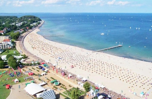 Alt-Travemunde/Ronnau Apartamento | Luxus-Ecksuite mit stylischem Design und Traumblick übers Meer, 26.Stock im Maritim