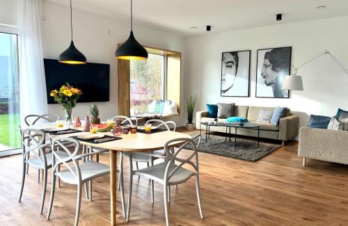 Muritz Casa | Luxus-Ferienhaus mit Saunen und großem Garten