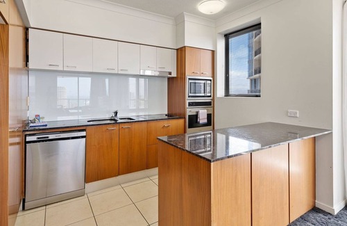 Surfers Paradise Complejo | Lvl 27 - Sky High Ocean Views in Towers of Chevron