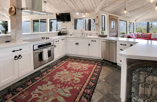 Carmel Valley Casa | LX16 Valleyview sobre bodegas con bañera de hidromasaje en la cima de la colina