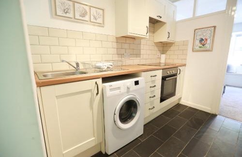 Lynmouth Casa | Lyn View Cottage - Modern Lynmouth Townhouse