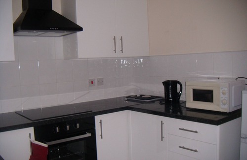 Frinton-on-Sea Casa | Lynbrook Holiday Rental bungalow - sleeps up to 6 people
