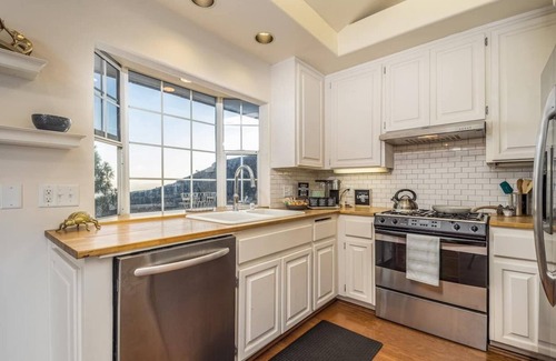 Jamul Casa | Lyons Peak Vacation Rental- Bohemian Unit