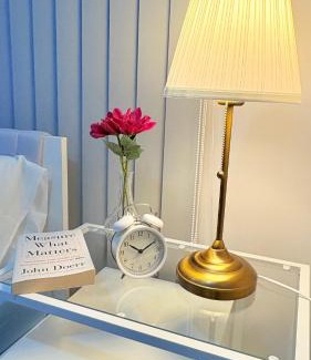 Santa Catalina Apartamento | Lyric and Melody Collection