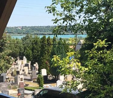 Balatonalmadi Apartamento | Márta Apartman