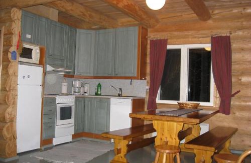 Lapinlahti Chalet De Esquí | Mäkitorppa
