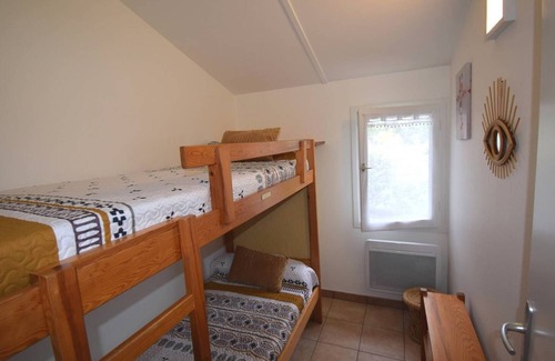 Le Mas-dAgenais Chalet De Esquí | Mésange - Village of 10 cottages, pine chalet style