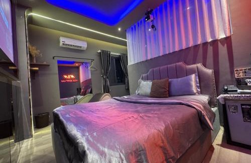 District 4 Hotel | M&H Cinema