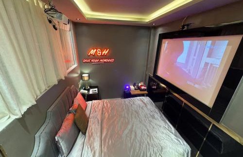 District 4 Hotel | M&H Cinema